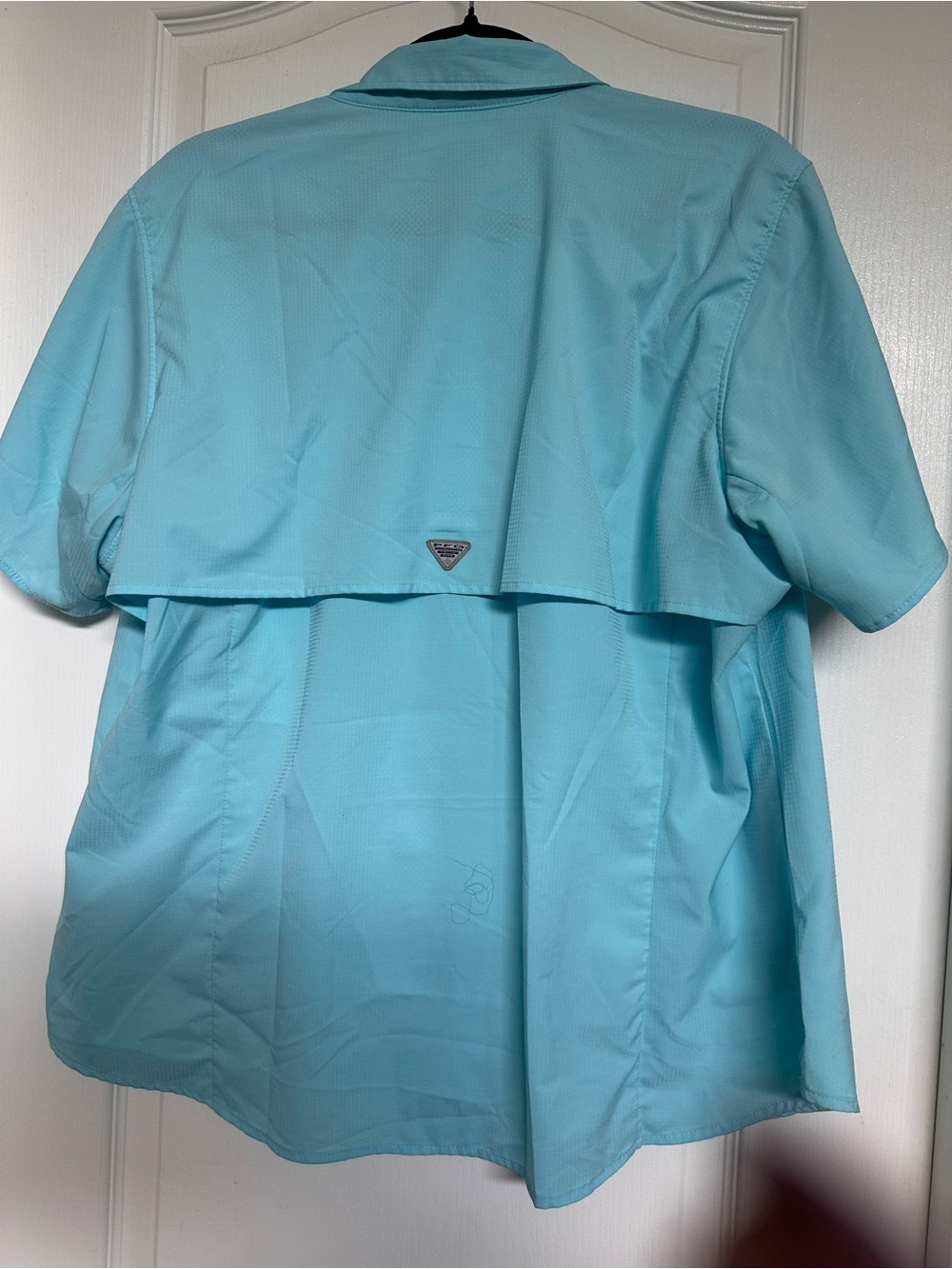 Columbia Women’s Short-Sleeve Button-Down Shirt — Aqua - Picture 2 of 5